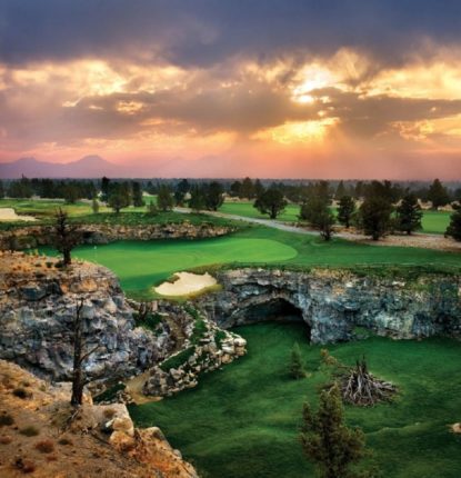 Set among the canvas of serene high desert terrain, lie two Pronghorn golf courses, offering the best of both worlds.