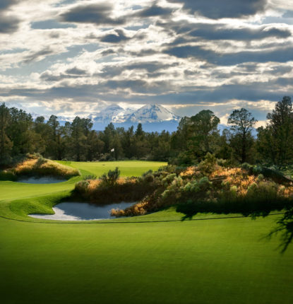 Set among the canvas of serene high desert terrain, lie two Pronghorn golf courses, offering the best of both worlds.