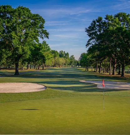 Hole 6 at Lagoon Park Golf Course